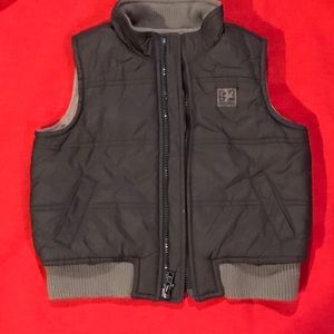 Boys Old Navy Bubble Vest- 3T Grey